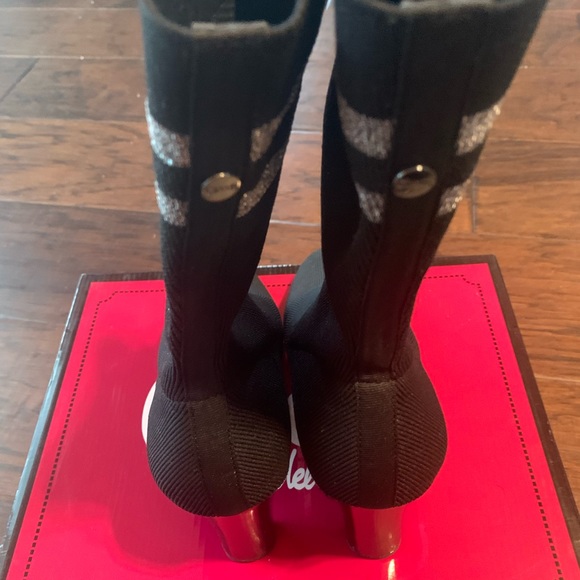 Like-New Knit/Sock Boots Stripes - Picture 3 of 11